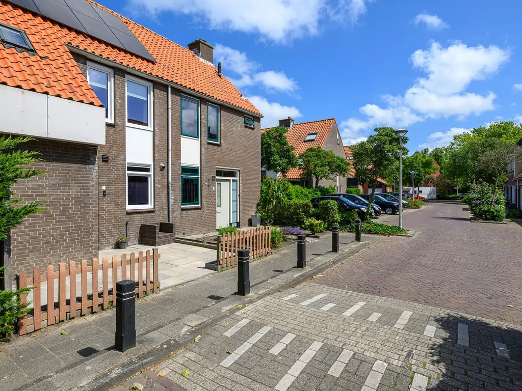 Gele Plomp 7, NAALDWIJK