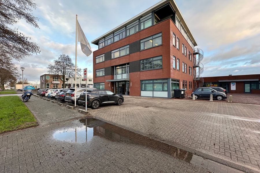 Luzernestraat 19-21, Nieuw-Vennep