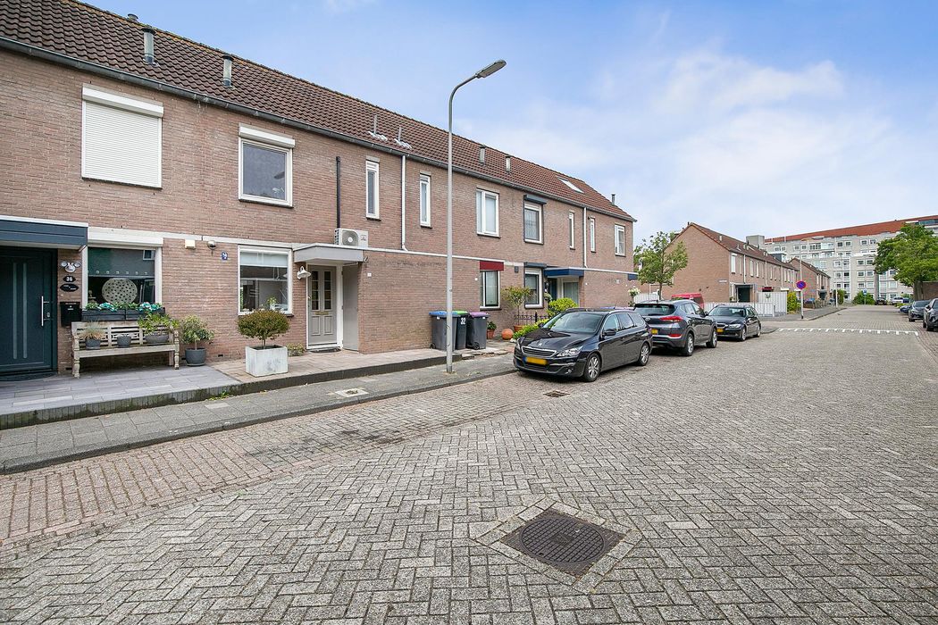 Thorbeckelaan 34, SPIJKENISSE foto 0