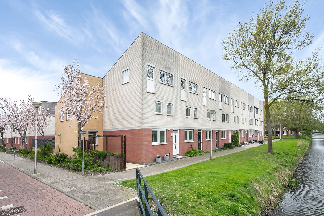 Plataanstraat 38, SPIJKENISSE foto 1