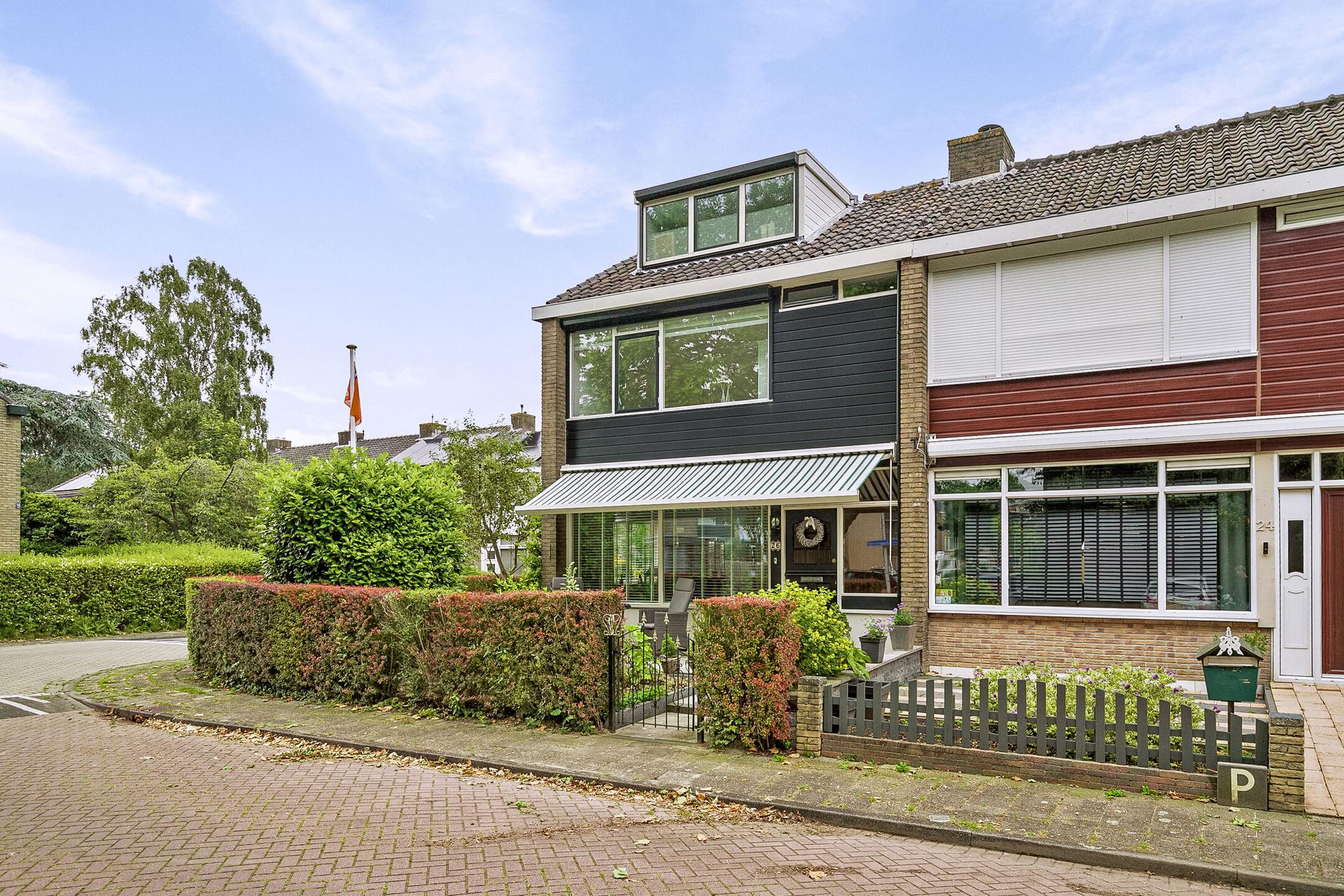 Paulus Potterstraat 26, SPIJKENISSE foto 1