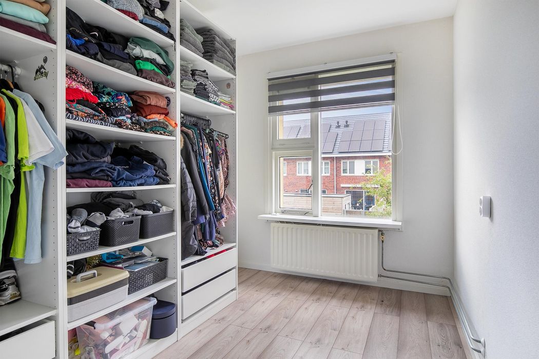 Uranusstraat 15A, SPIJKENISSE foto 24