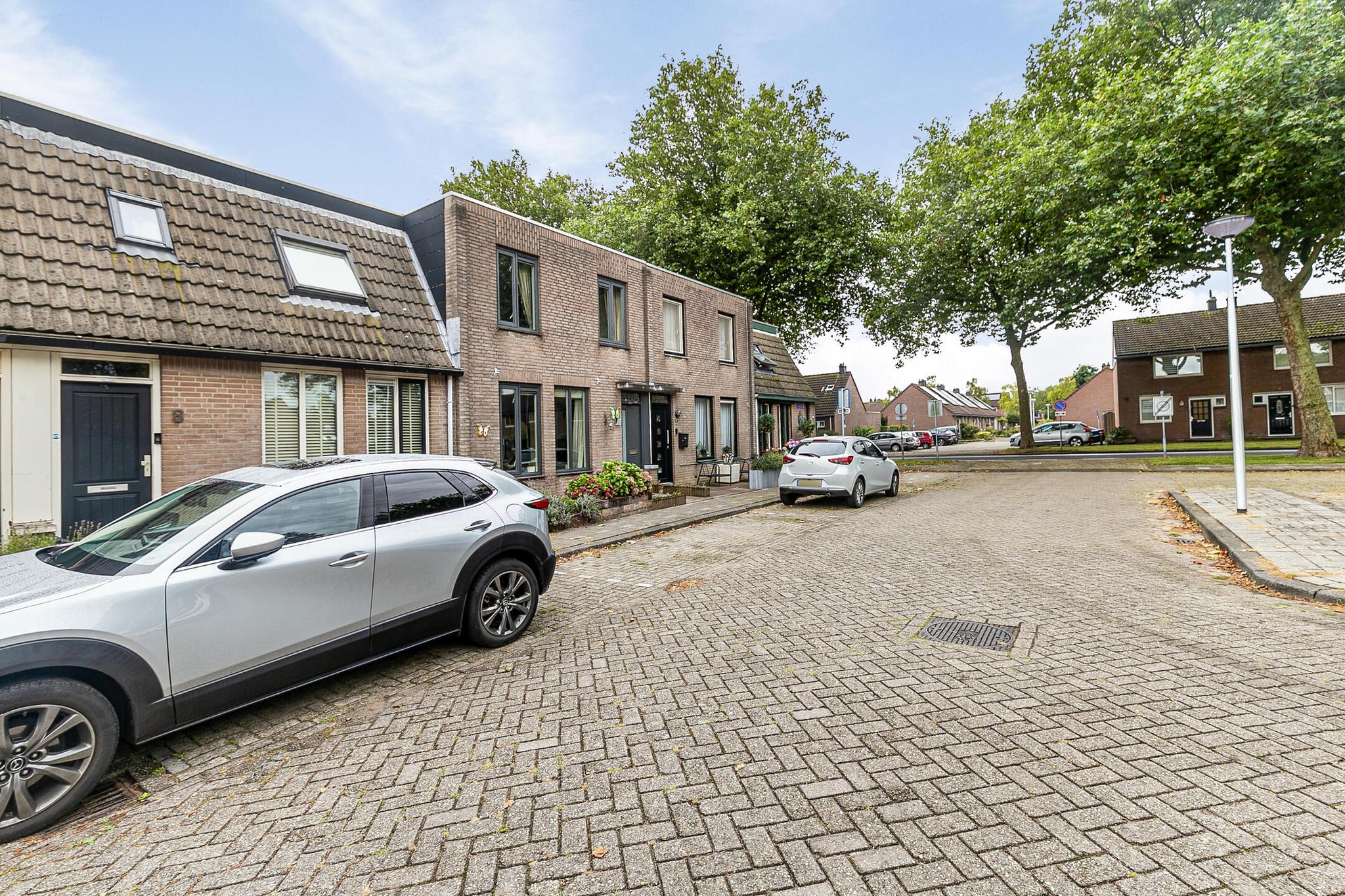 Gitaarstraat 6, SPIJKENISSE foto 16