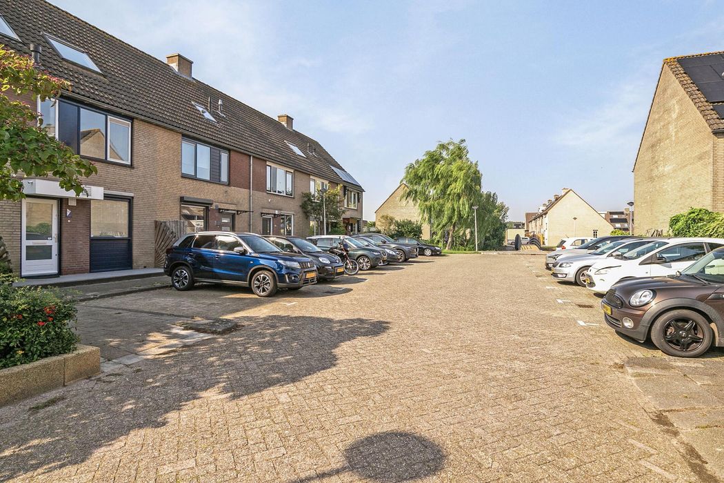 Rousselpad 10, SPIJKENISSE foto 42