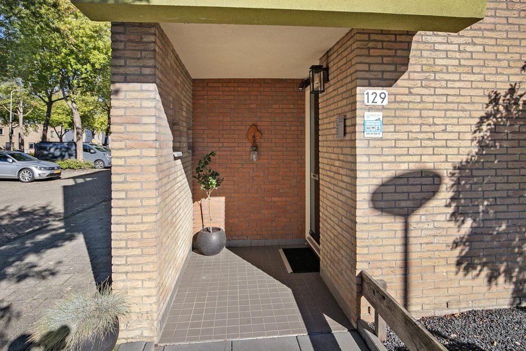 Sientje Mesdag-van Houtenstraat 129, SPIJKENISSE foto 4