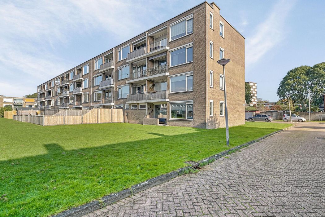 Rembrandtstraat 125, SPIJKENISSE foto 24