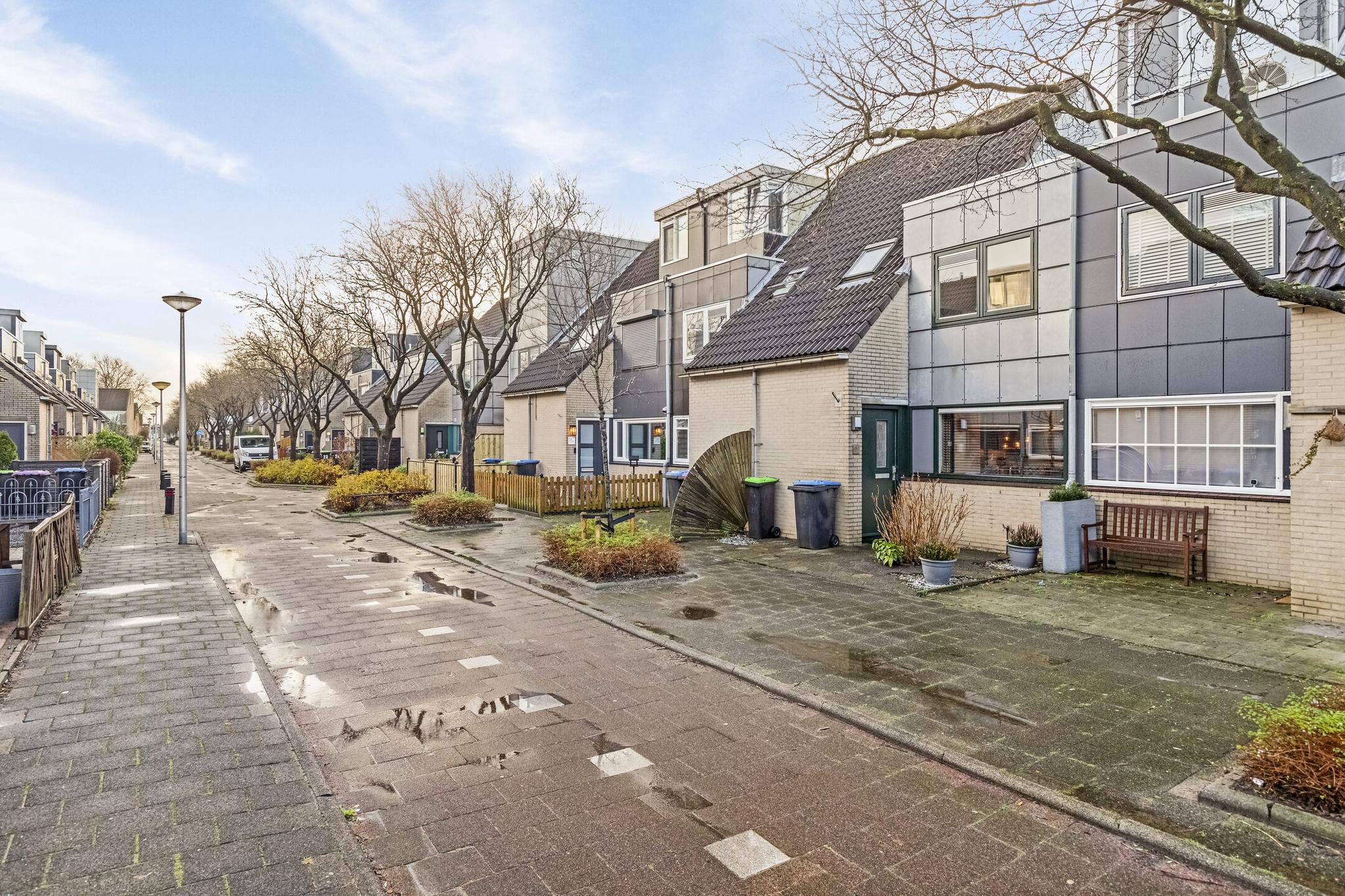 Haya van Someren-Downerpad 35, SPIJKENISSE foto 3