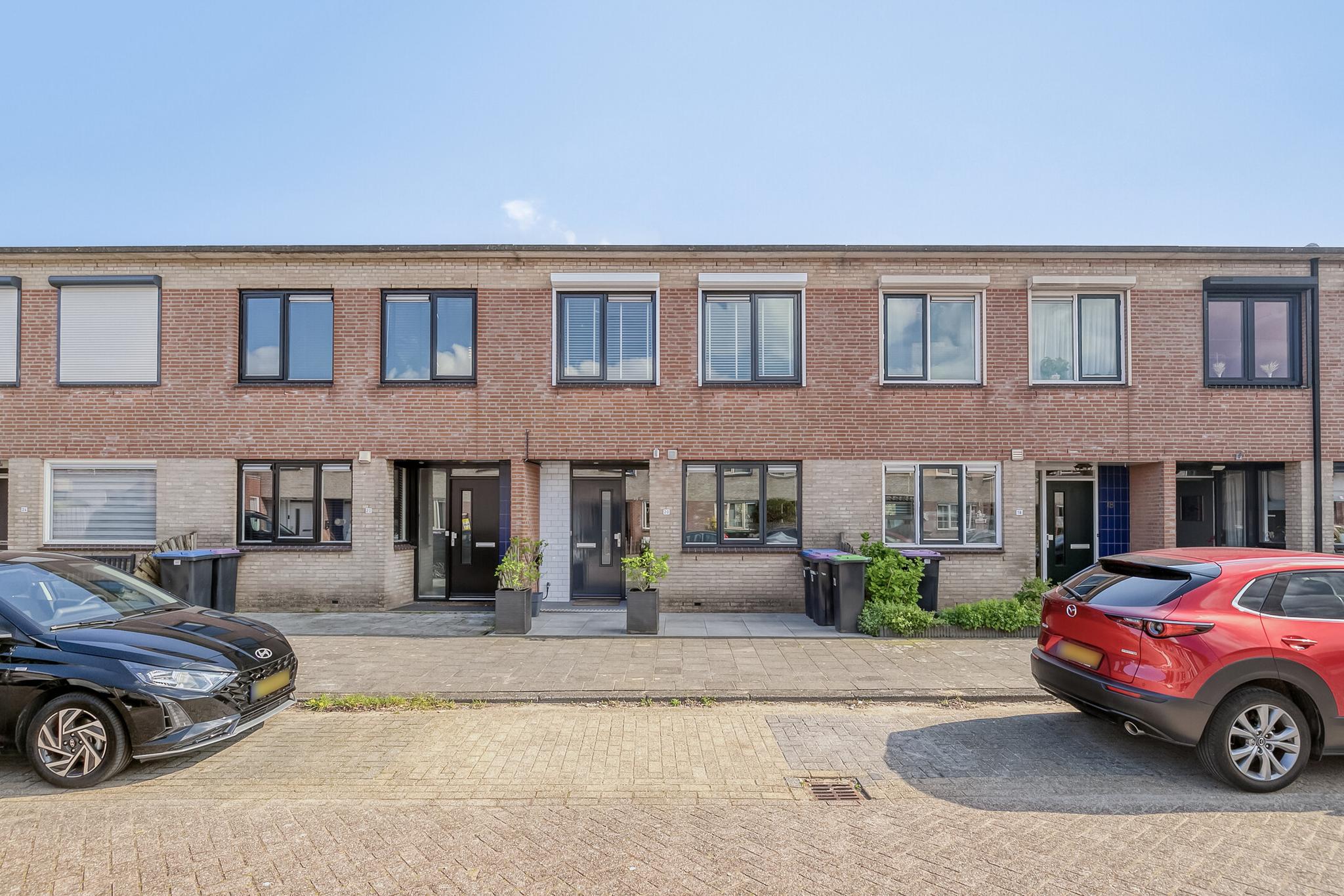 Annie van Hattemstraat 20, SPIJKENISSE foto 0
