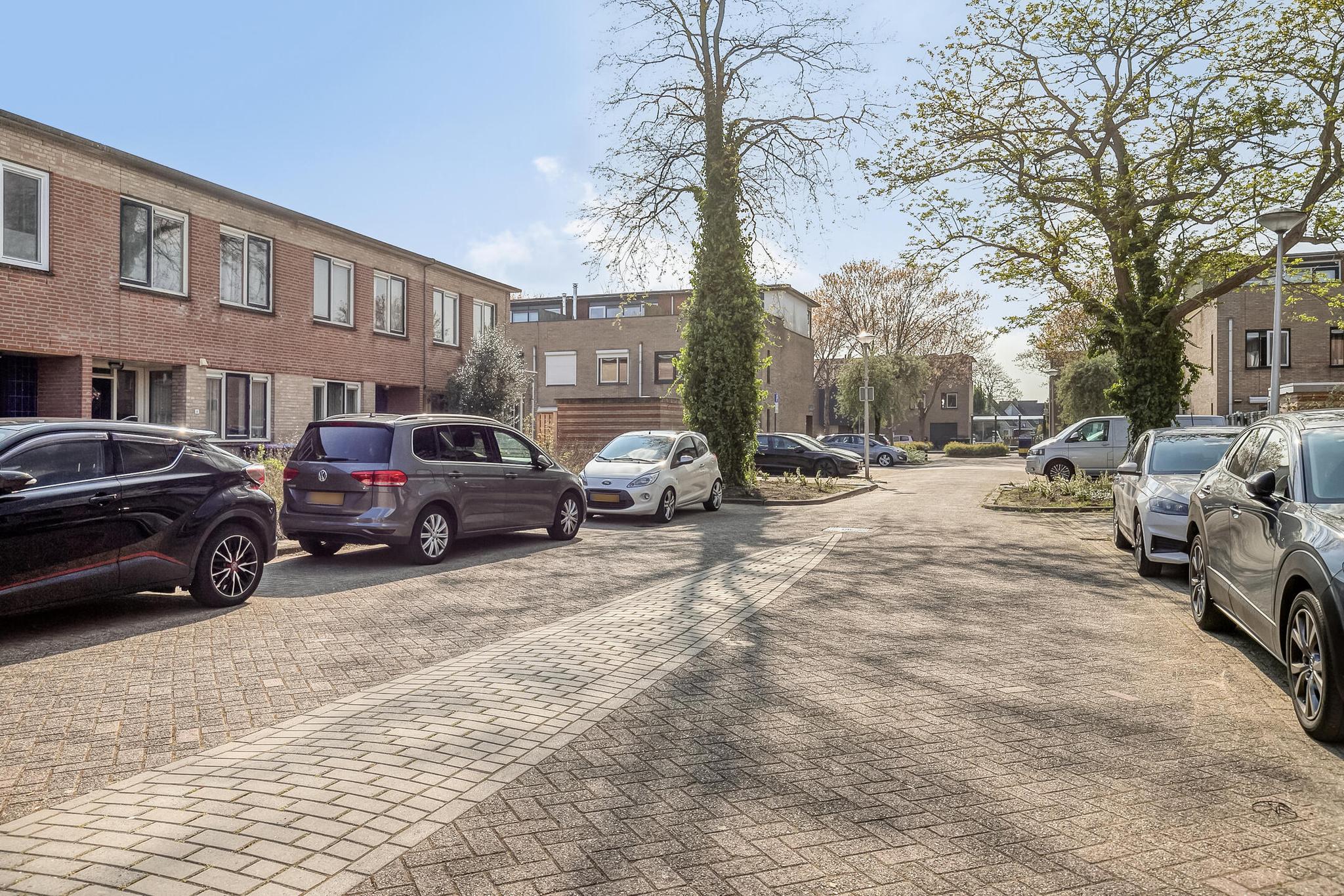 Annie van Hattemstraat 20, SPIJKENISSE foto 33