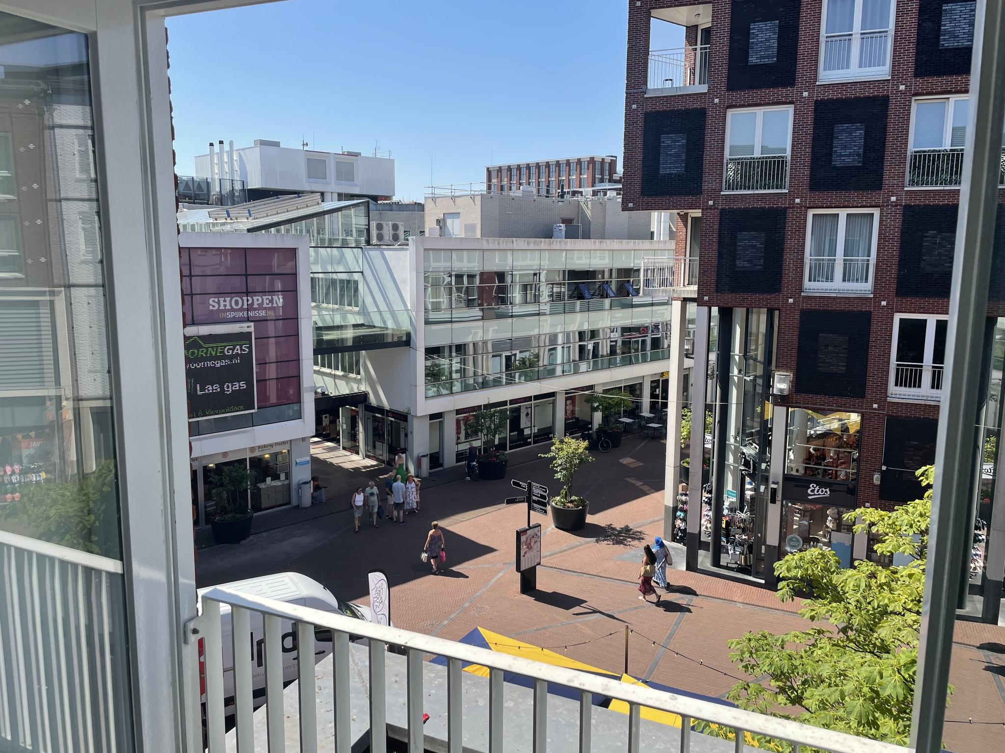 Uitstraat 165, SPIJKENISSE foto 11