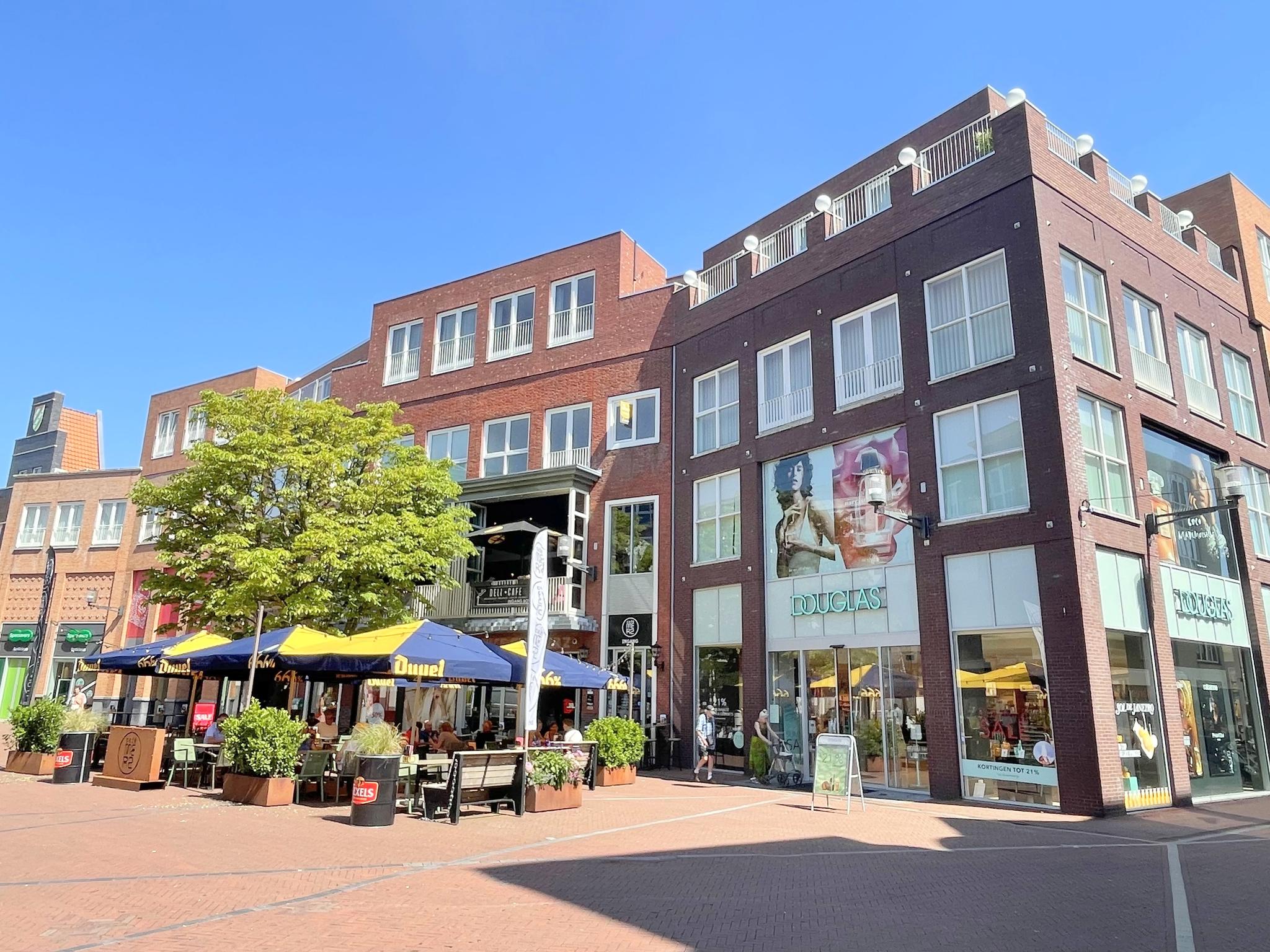 Uitstraat 165, SPIJKENISSE foto 0
