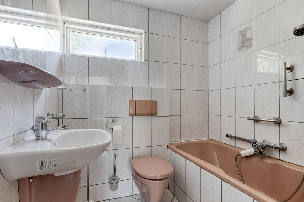Leliestraat 76, SPIJKENISSE foto 9