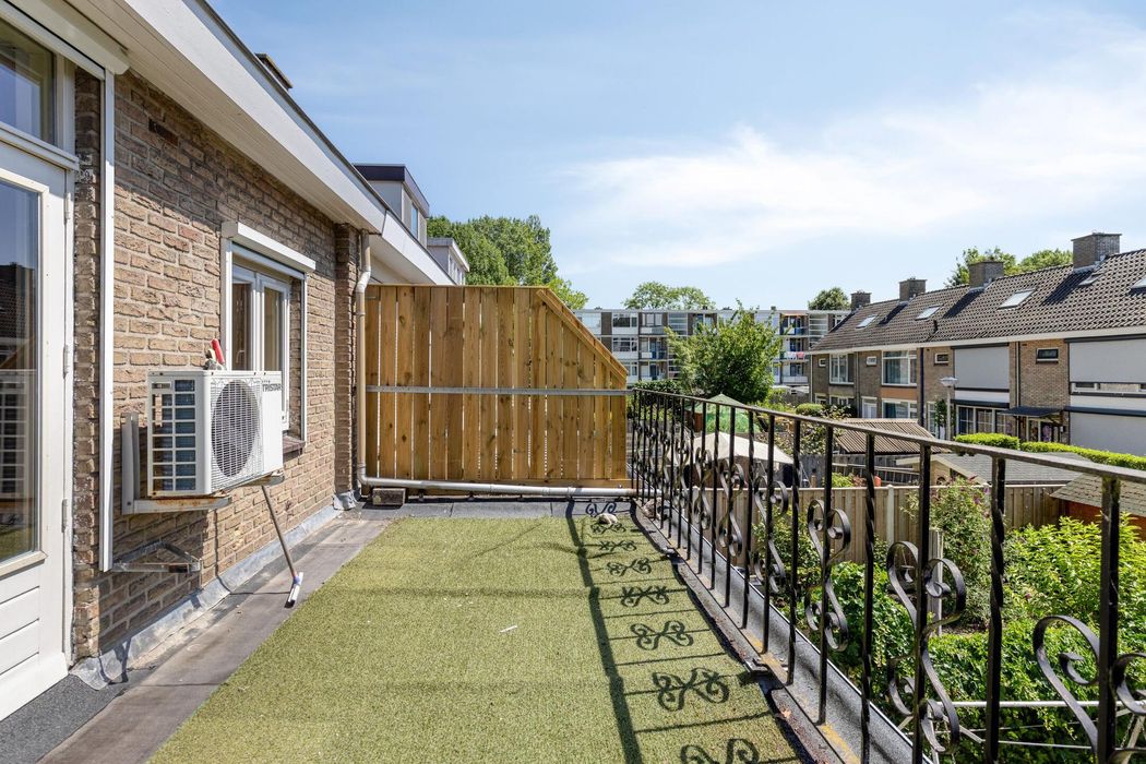 Leliestraat 76, SPIJKENISSE foto 15