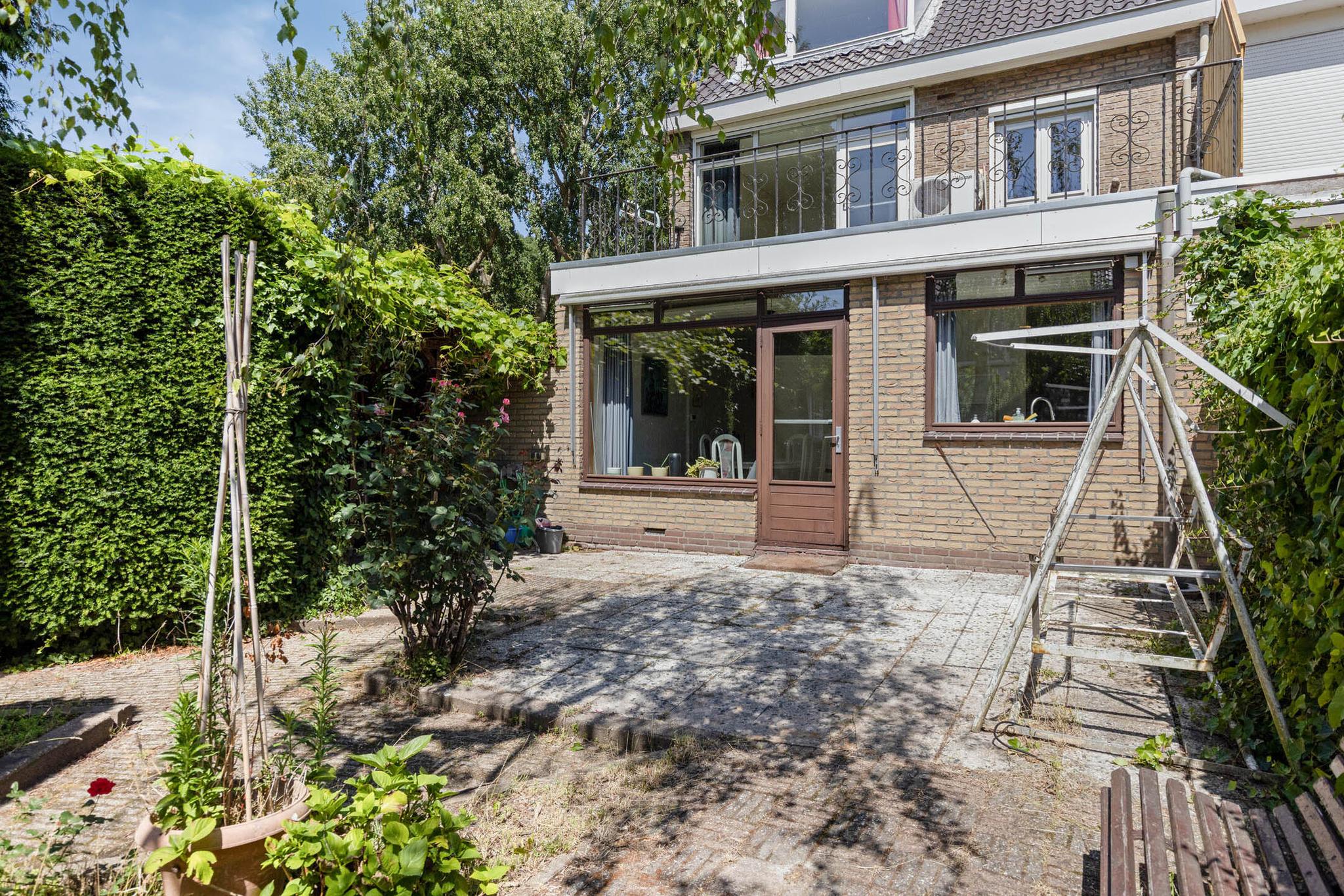 Leliestraat 76, SPIJKENISSE foto 22