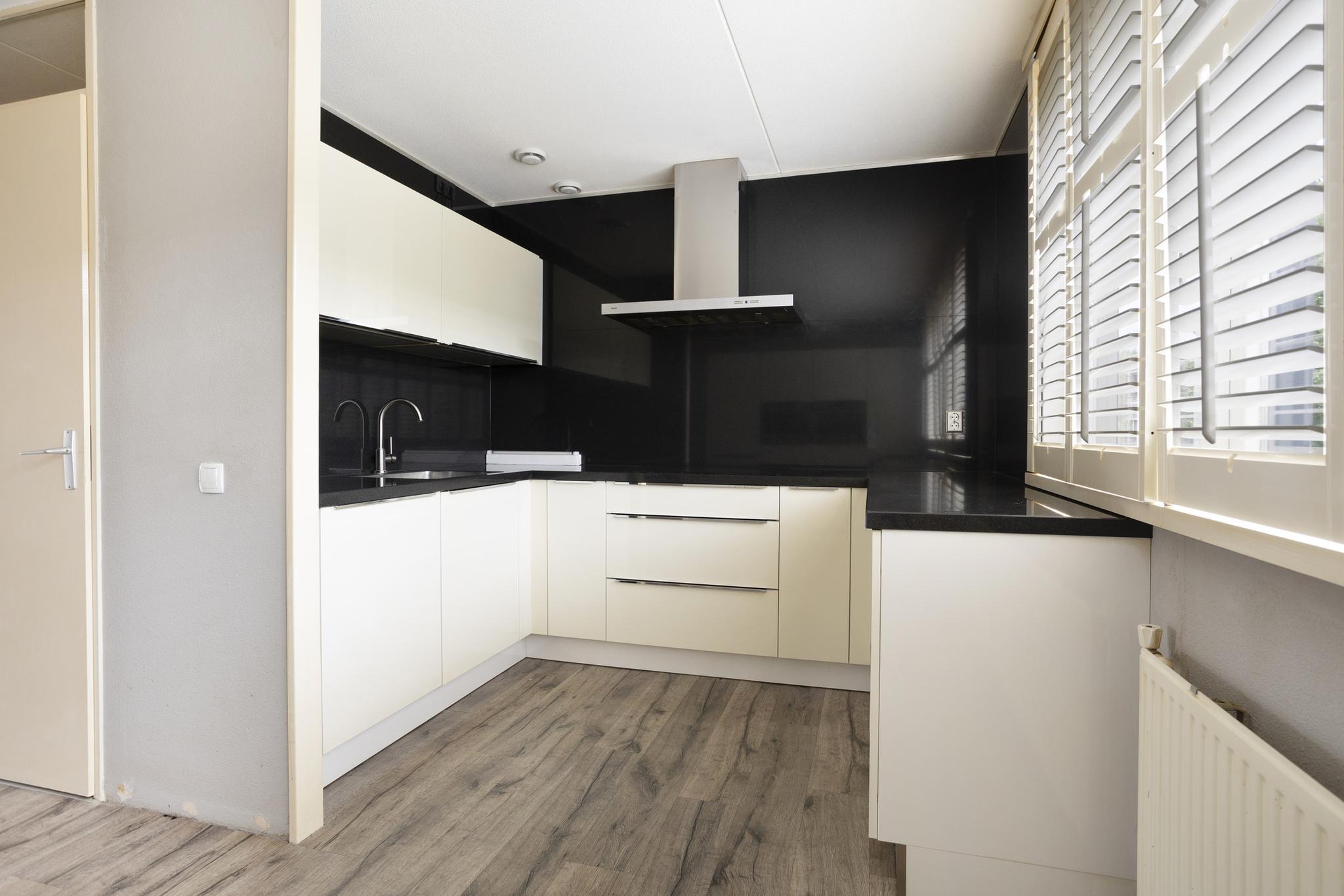 J. Kluitstraat 16, SPIJKENISSE foto 14