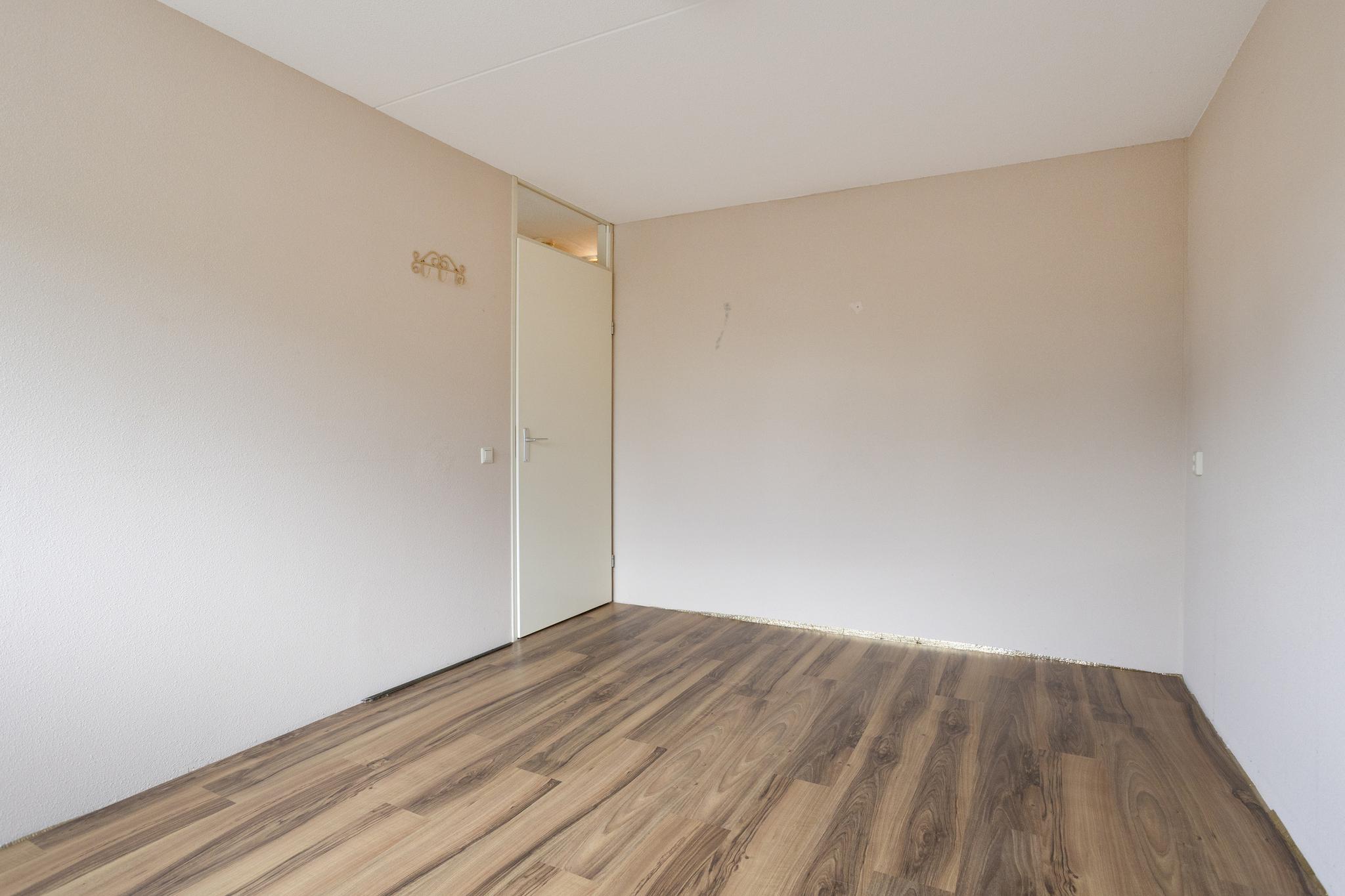 J. Kluitstraat 16, SPIJKENISSE foto 20