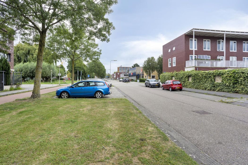 J. Kluitstraat 16, SPIJKENISSE foto 30