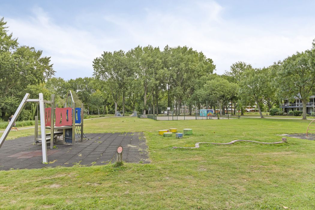 Piet Mondriaanpad 25, SPIJKENISSE foto 26
