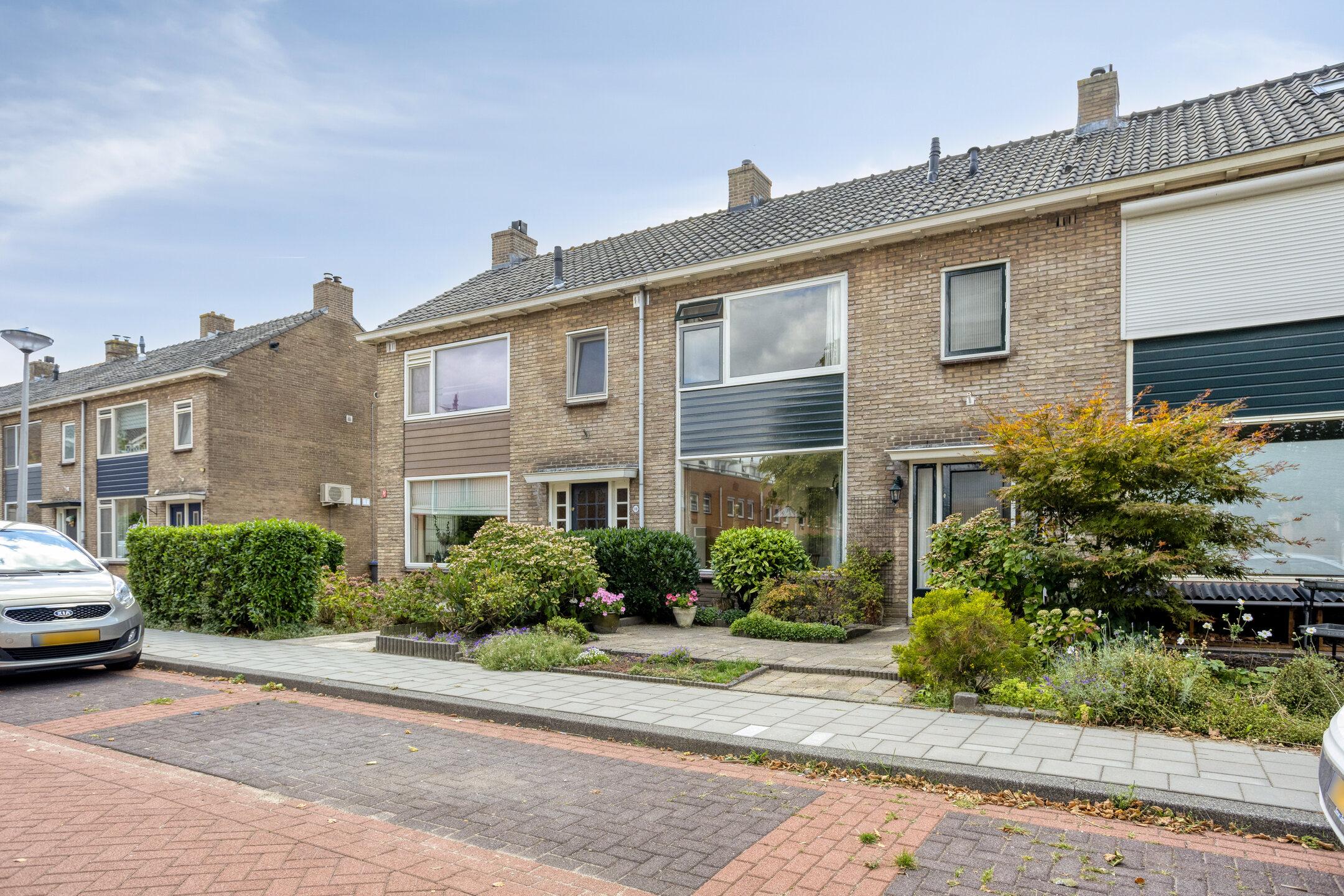 Prins Bernhardlaan 12, SPIJKENISSE foto 0