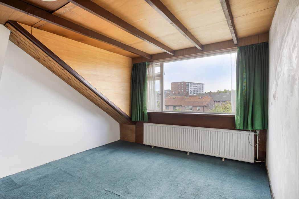 Prins Bernhardlaan 12, SPIJKENISSE foto 17