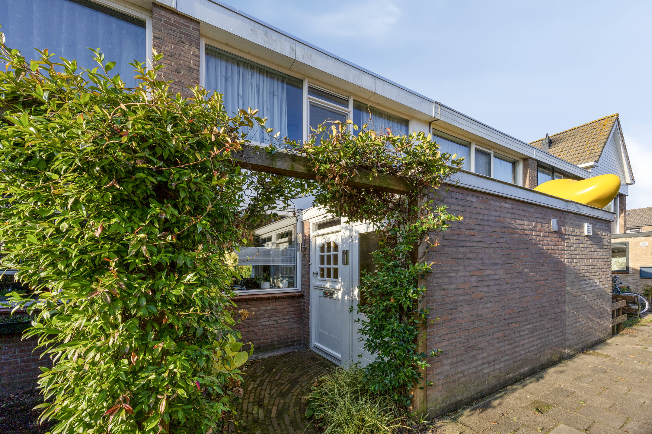 Prins Bernhardstraat 44, ZUIDLAND foto 0