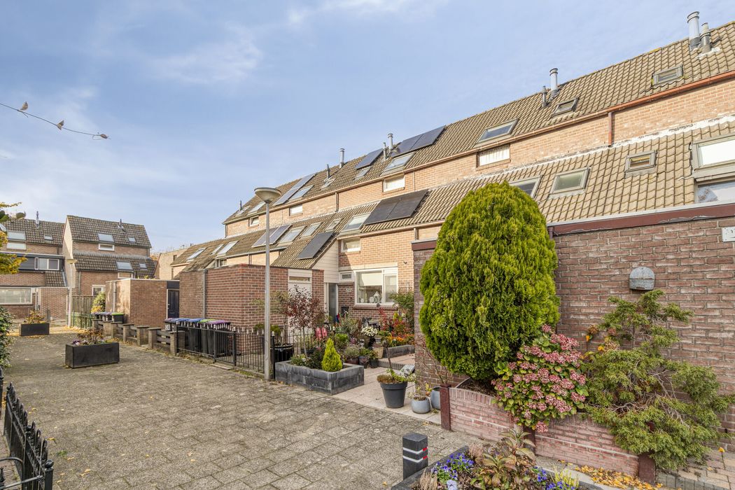 Slakkenveen 520, SPIJKENISSE foto 1