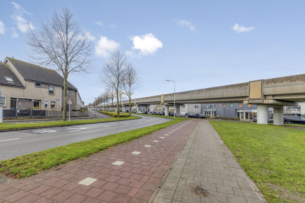 Donaulaan 30, SPIJKENISSE foto 24