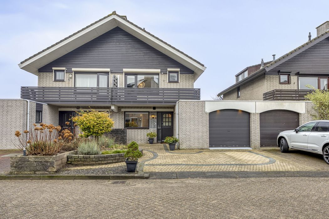 Nijlstraat 26, SPIJKENISSE foto 0