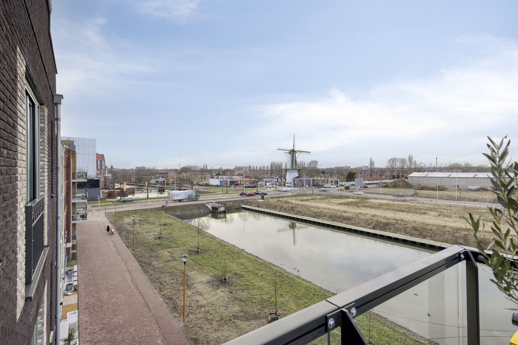 Waterzeil 60, SPIJKENISSE foto 64