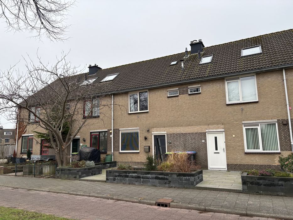 Donaulaan 102, SPIJKENISSE foto 0