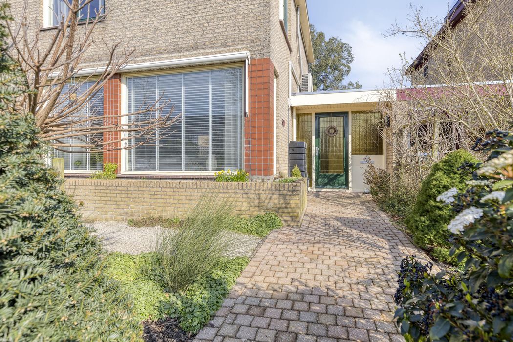 Kikkerveen 370, SPIJKENISSE foto 1