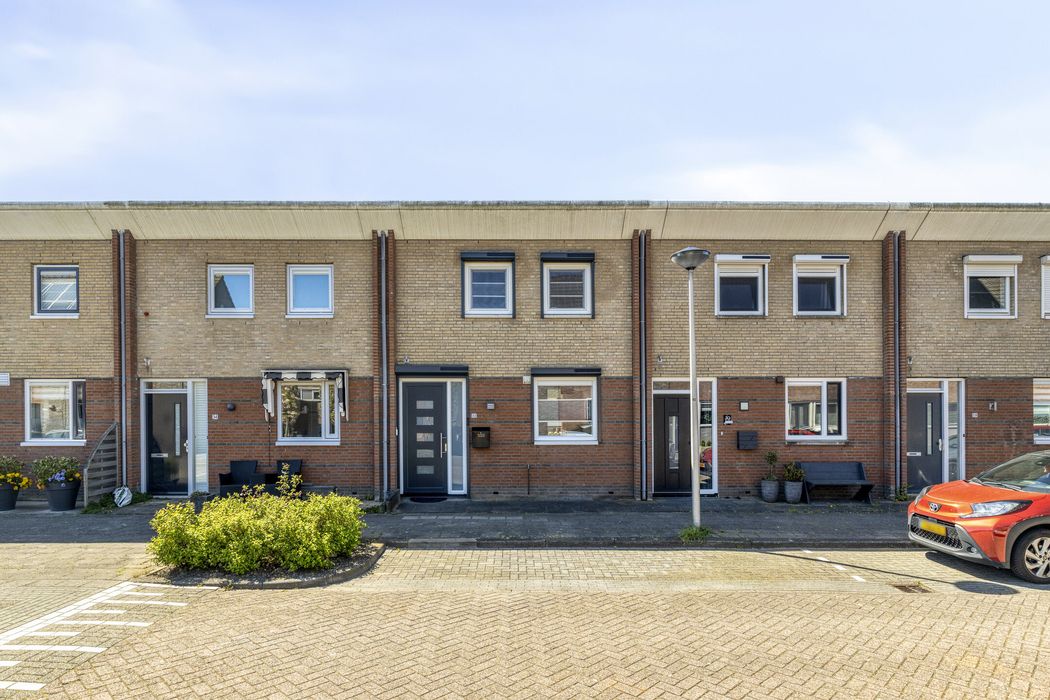 Marguerite Durasstraat 32, SPIJKENISSE foto 26