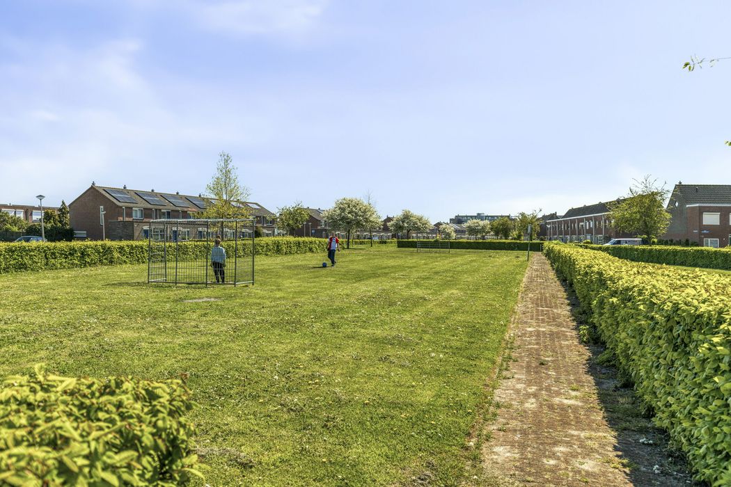 Marguerite Durasstraat 32, SPIJKENISSE foto 30