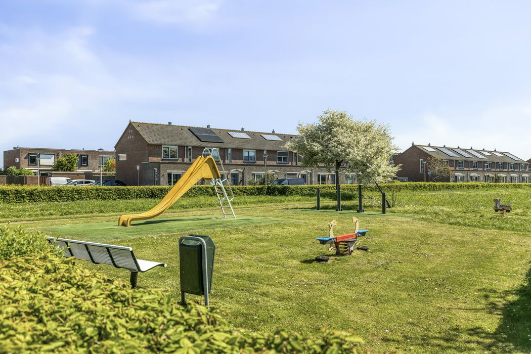 Marguerite Durasstraat 32, SPIJKENISSE foto 31