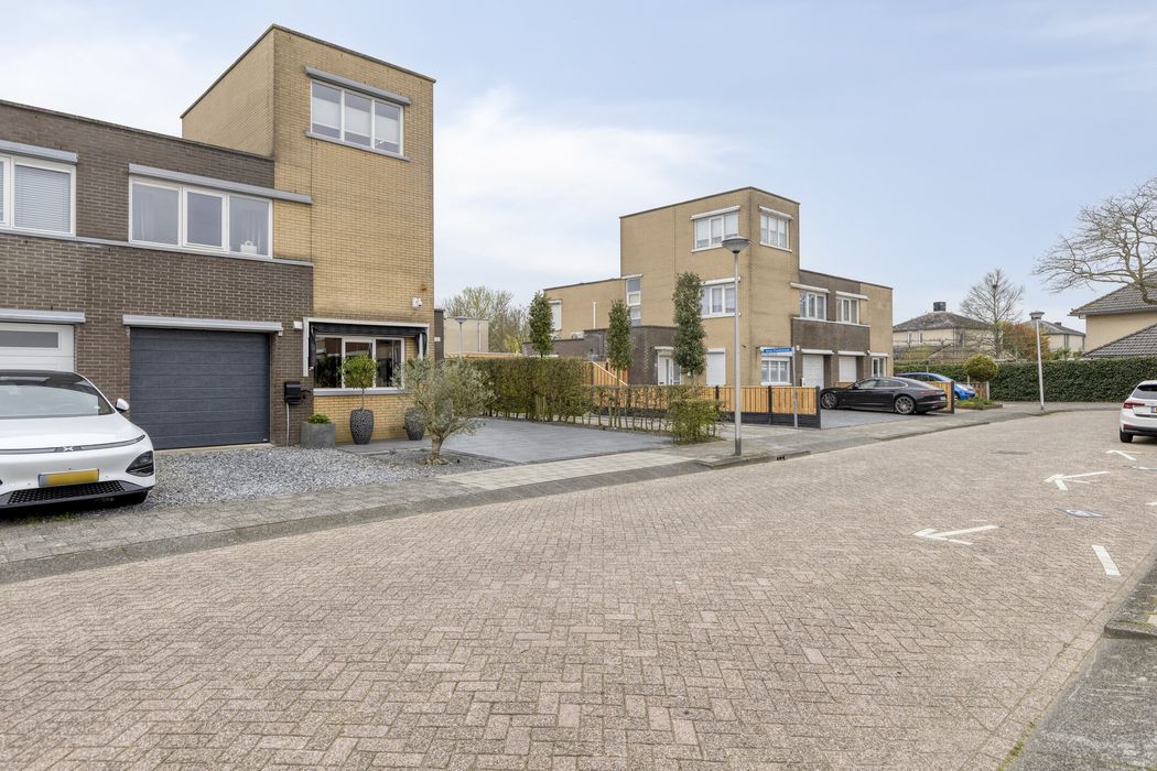 Anne Frankstraat 107, SPIJKENISSE foto 50