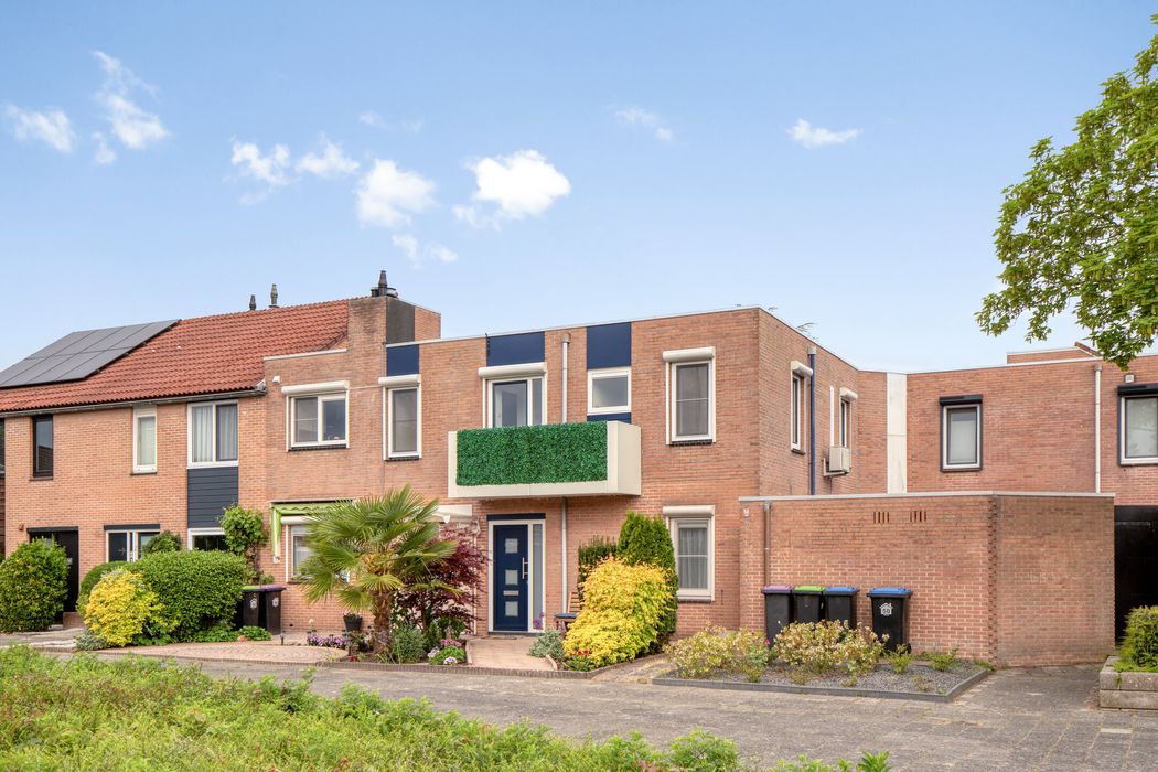 Gaard 52, SPIJKENISSE foto 0