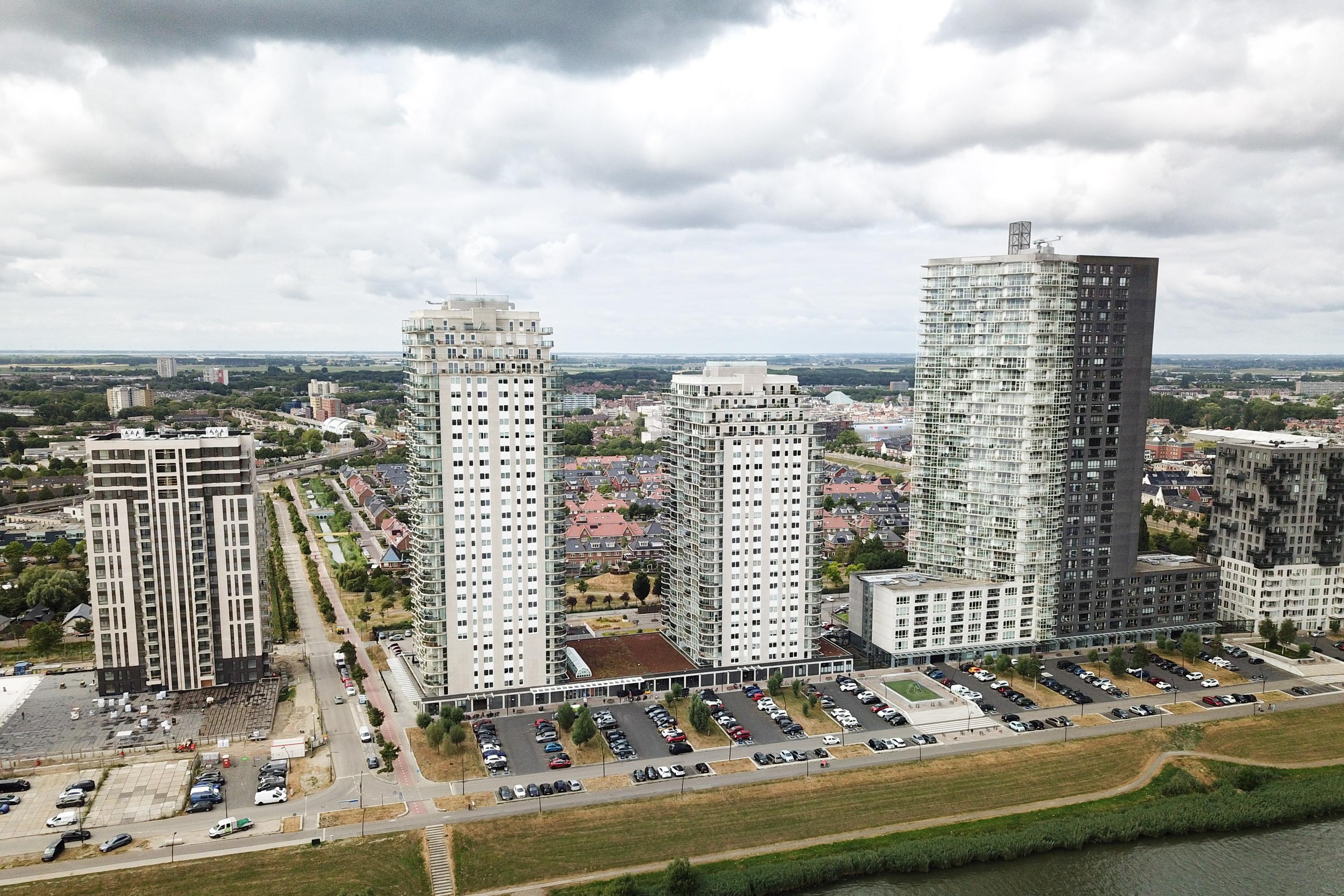 Hongerlandsedijk 1432, SPIJKENISSE foto 0