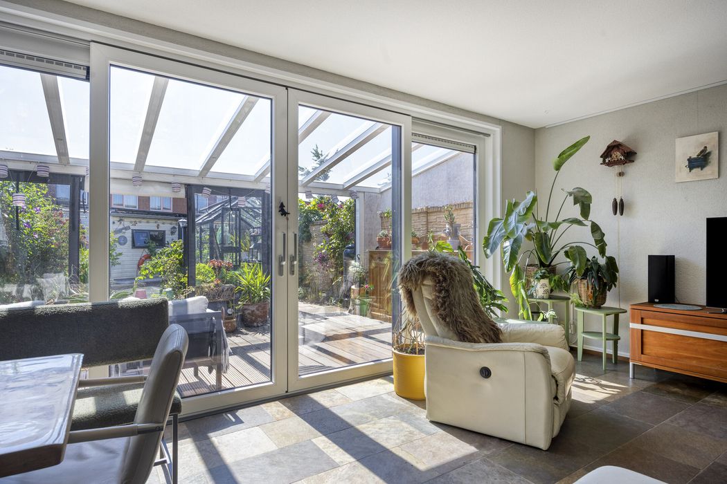 Henri&euml;tte Roland Holststraat 30, SPIJKENISSE foto 5