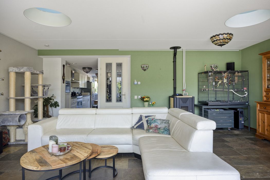 Henri&euml;tte Roland Holststraat 30, SPIJKENISSE foto 4