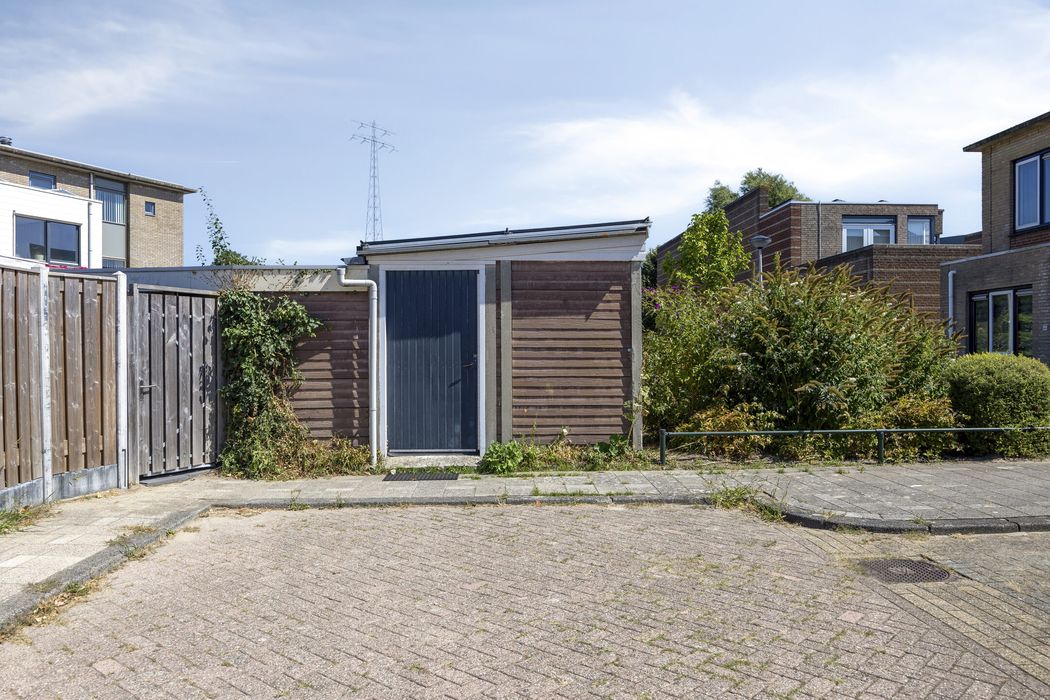 Henri&euml;tte Roland Holststraat 30, SPIJKENISSE foto 41