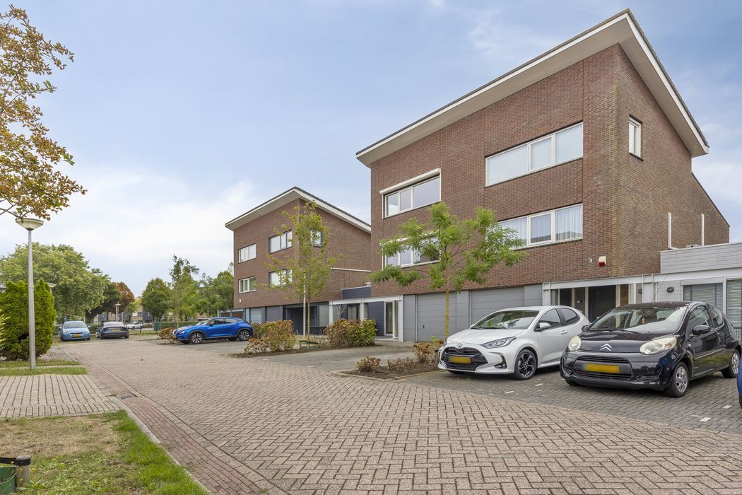 Nemelaerlaan 14, SPIJKENISSE foto 2