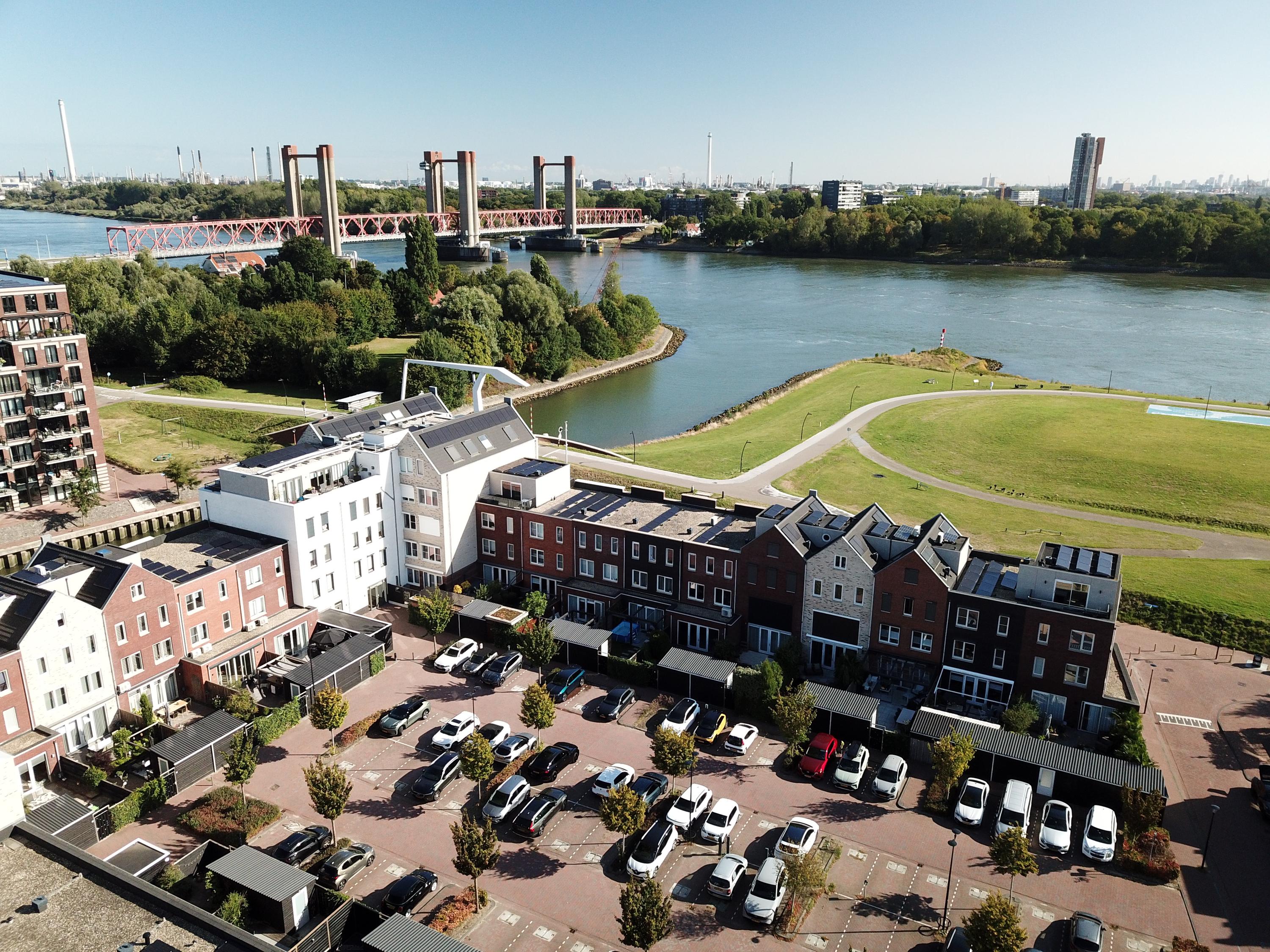 Sluiskade 88, SPIJKENISSE foto 46
