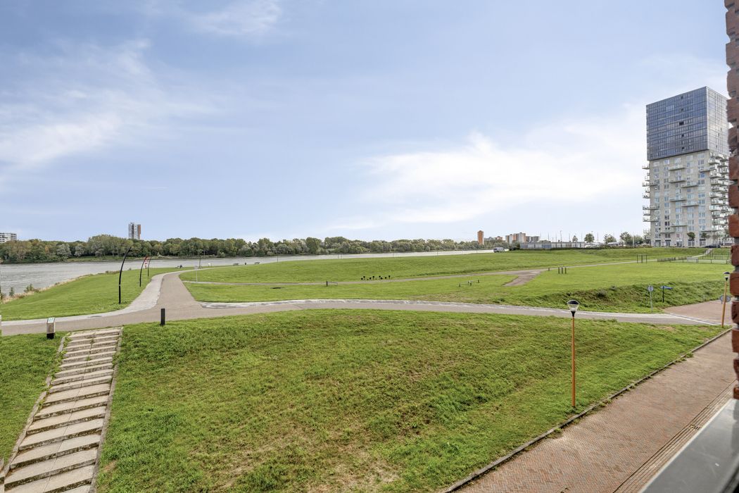 Sluiskade 88, SPIJKENISSE foto 33