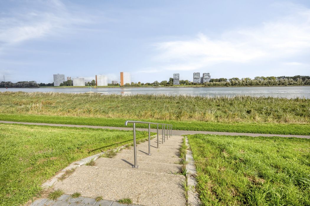Maasboulevard 132, SPIJKENISSE foto 1