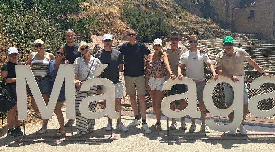 Octant QHSSE Consultants viert jubileum in Málaga met het hele team