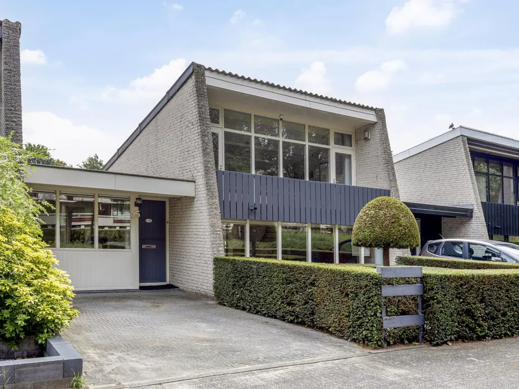 Stuurboord 75, HUIZEN