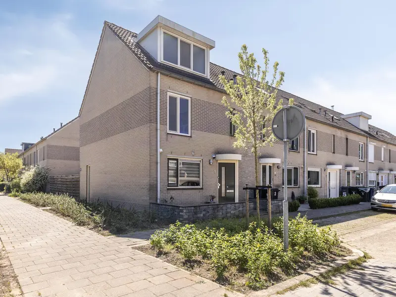 Bizetstraat 1, ALMERE