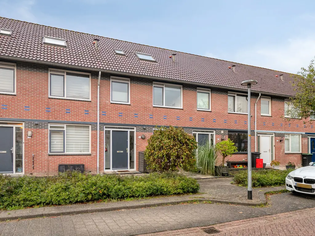Annie Bosstraat 25, ALMERE