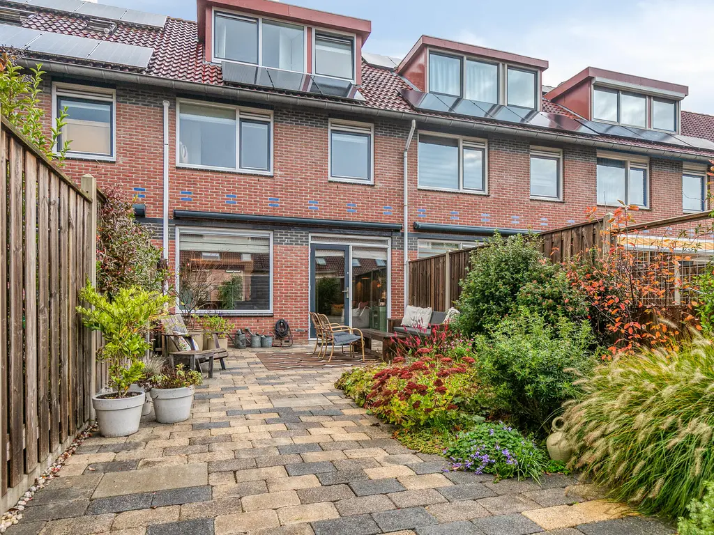 Annie Bosstraat 25, ALMERE