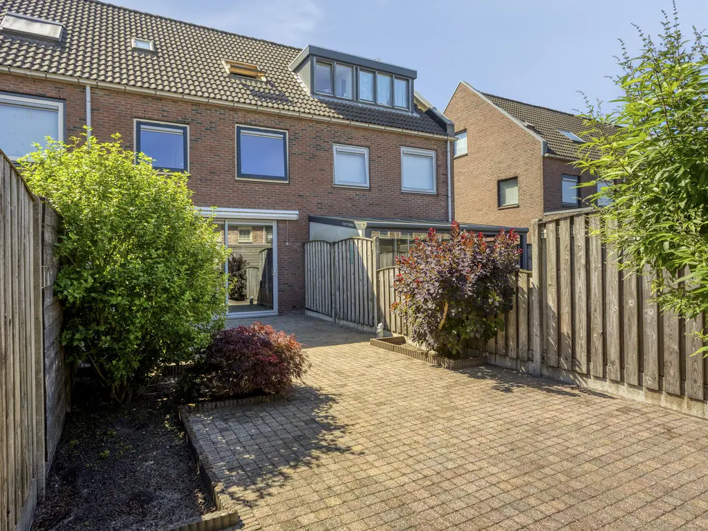 Salvador Daliplantsoen 65, ALMERE